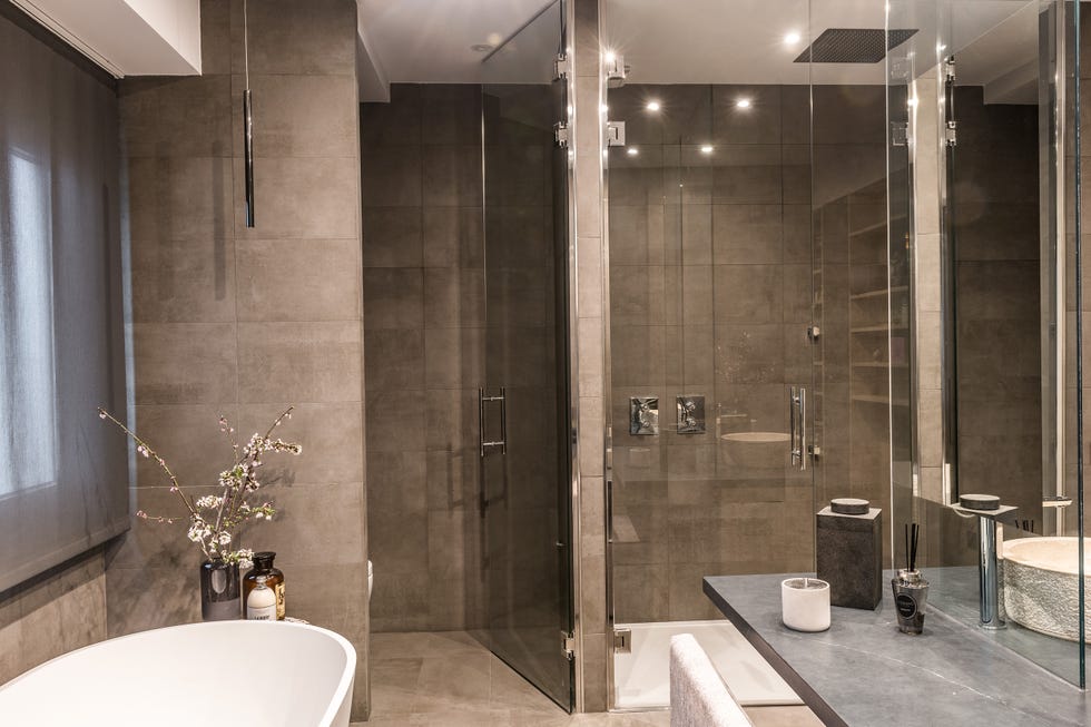 ducha de obra y bañera exenta