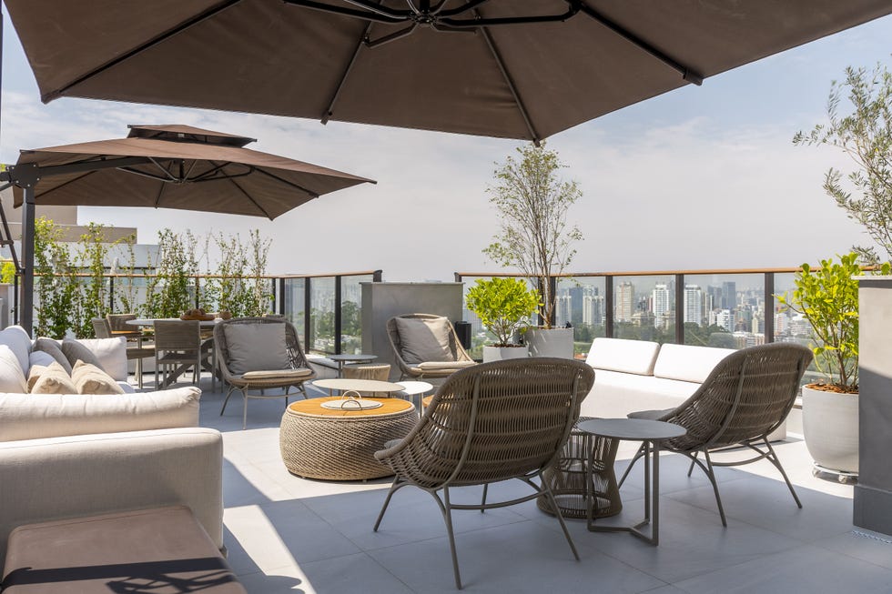 terraza con muebles modernos