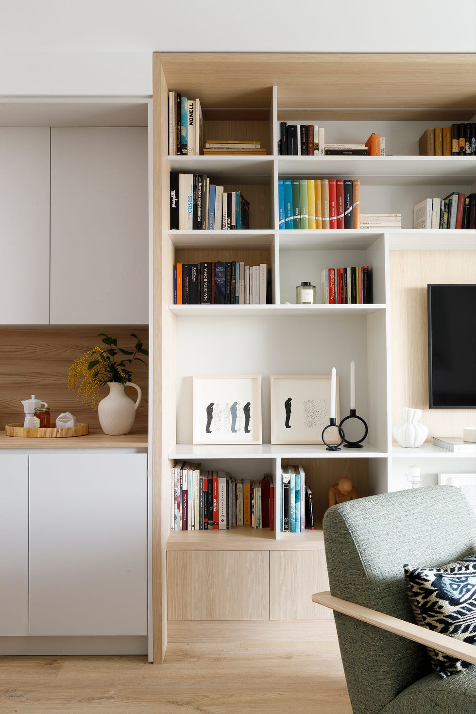 vivienda con muebles de estilo moderno