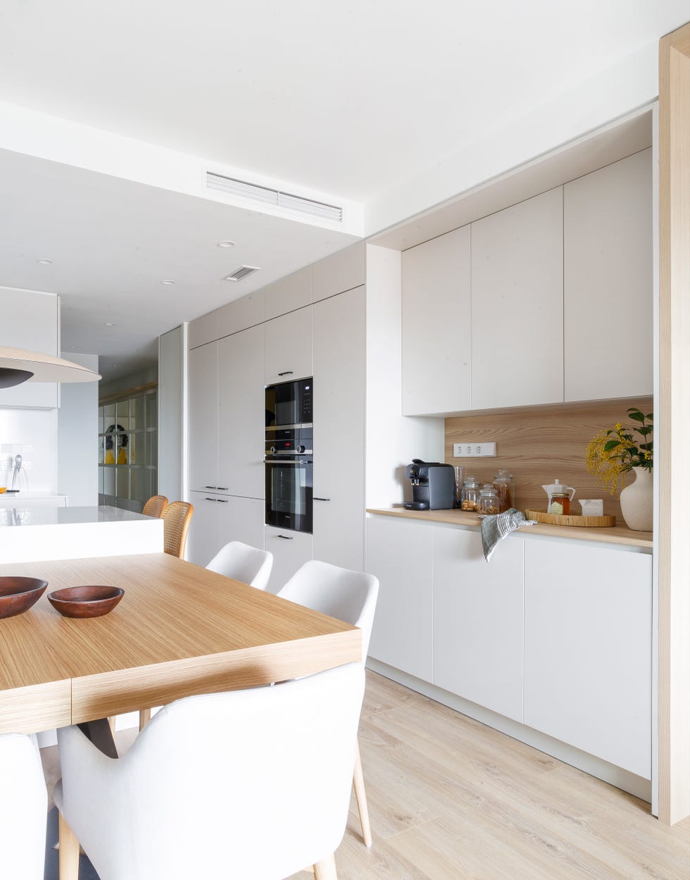 vivienda con muebles de estilo moderno