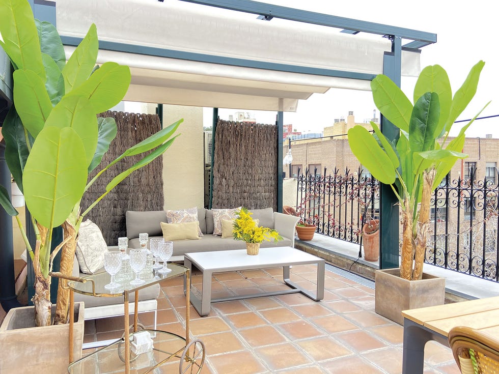 Ático en madrid con terraza salón exterior