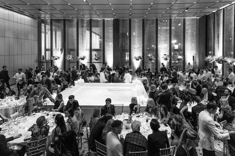 Photograph, Crowd, Event, Monochrome, Black-and-white, Room, Building, Convention, Ballroom, Games, 