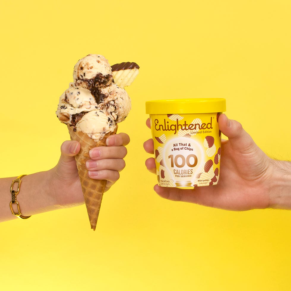 Gelato, Ice cream, Hand, Frozen dessert, Dairy, Food, Snack, 