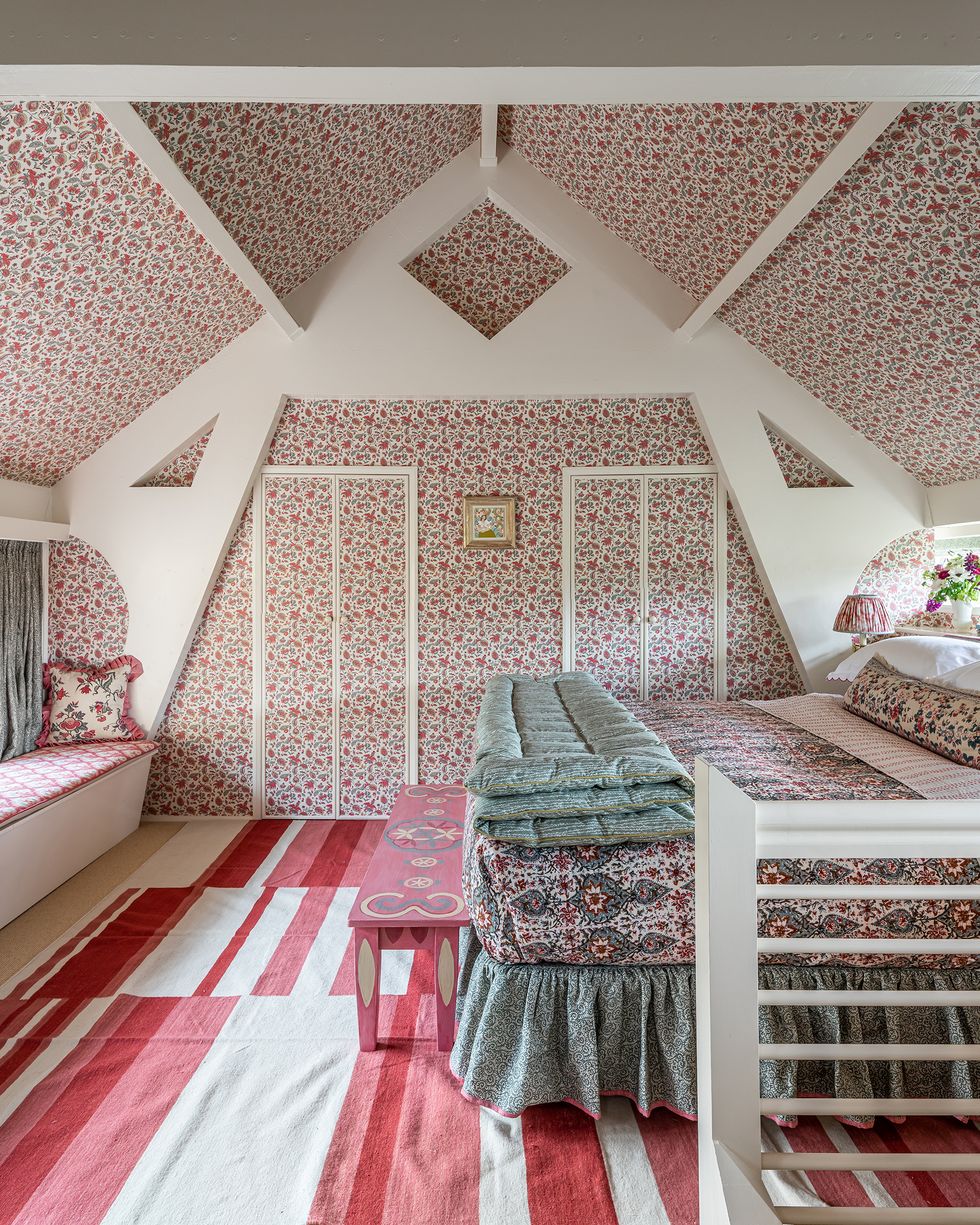 30 Dreamy Attic Rooms - Sloped Ceiling Design Ideas