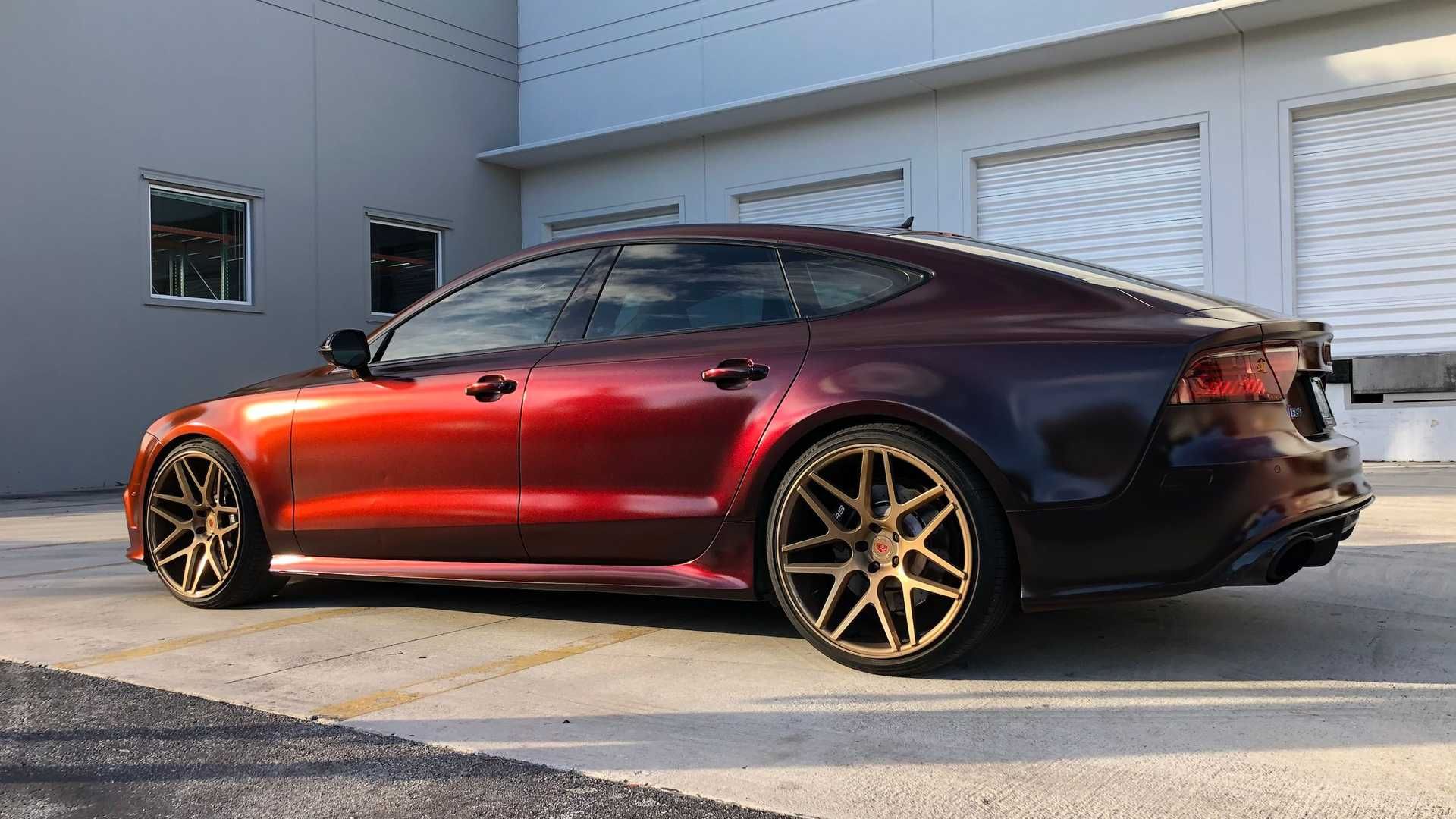 Adepto reacción escucha Es rojo, o es negro? Así luce este Audi RS 7 con su pintura especial