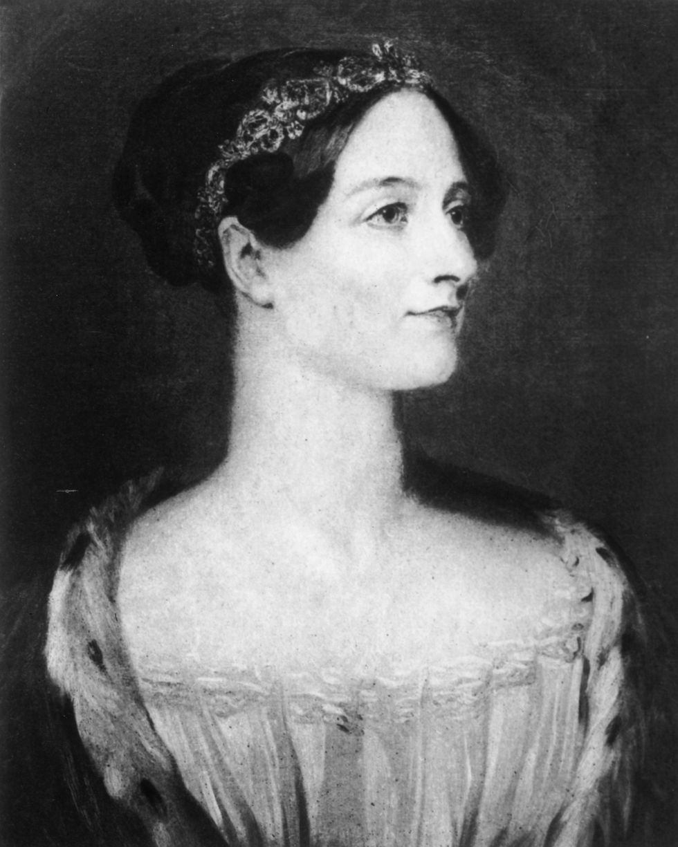 Ava Lovelace mostrada en un retrato con una tiara