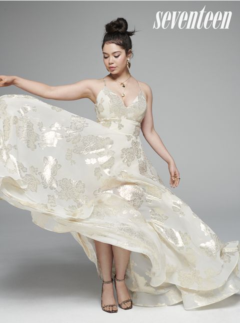 Fashion model, Dress, Clothing, Gown, Shoulder, White, Bridal party dress, Wedding dress, Beauty, Cocktail dress, 