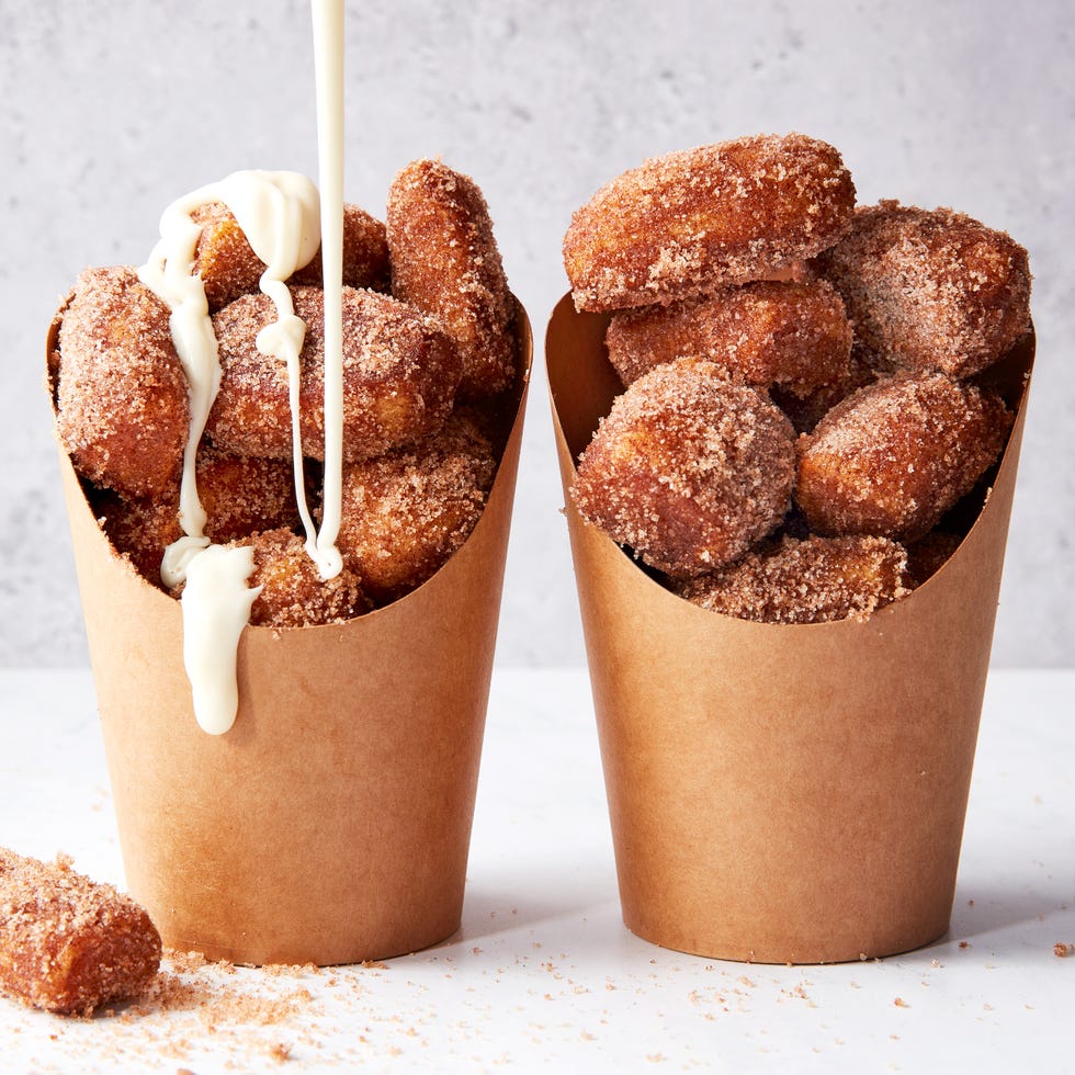 auntie anne's sweet cinnamon pretzel nuggets with cream cheese dip