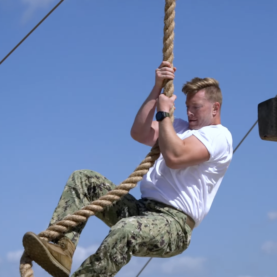 This Navy Veteran ‘Barely Survived’ a Navy SEAL Obstacle Course