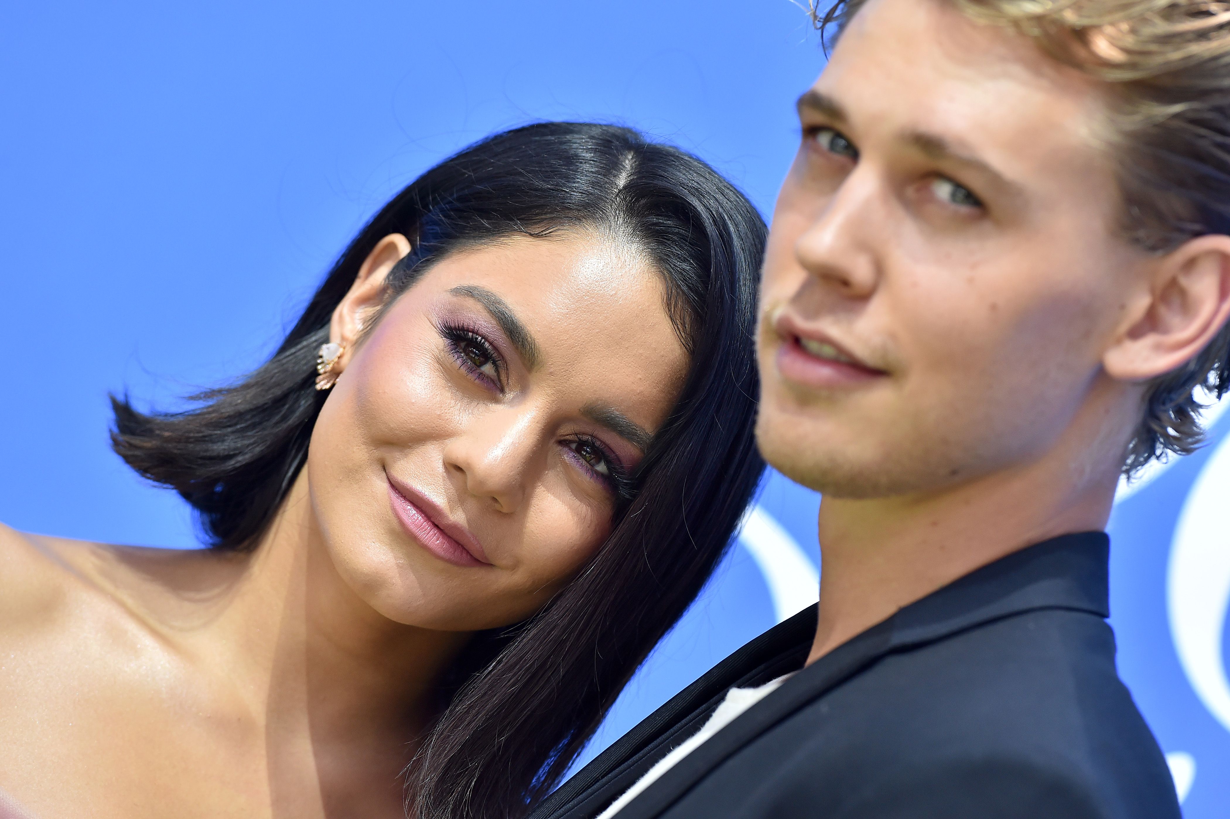 Austin Butler ringrazia la ex Vanessa Hudgen: «Ha creduto in me»