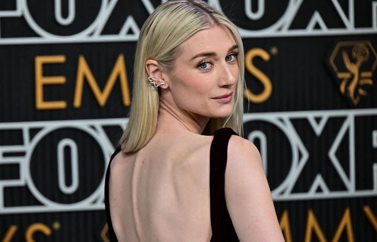 The Crown Star Elizabeth Debicki in Custom Dior at the Delayed Emmys ...