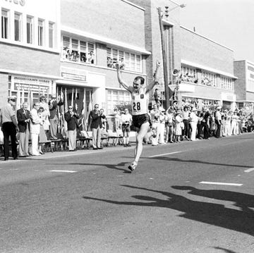 Australia's Robert de Castella wins the marathon event at the 1982 Brisbane Comm australia's robert de castella wins the marathon event at the 1982 brisbane comm