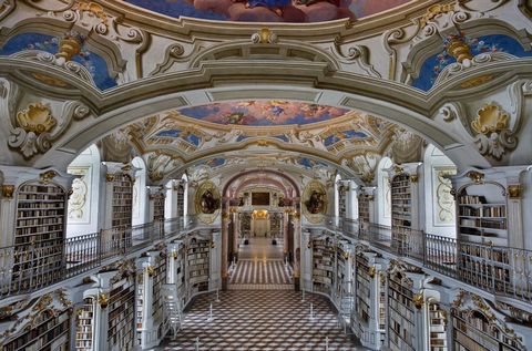 Building, Holy places, Architecture, Place of worship, Landmark, Byzantine architecture, Ceiling, Church, Chapel, Basilica, 
