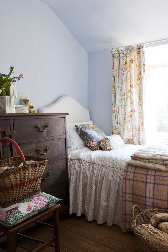 most popular bedroom colours 2025 blue