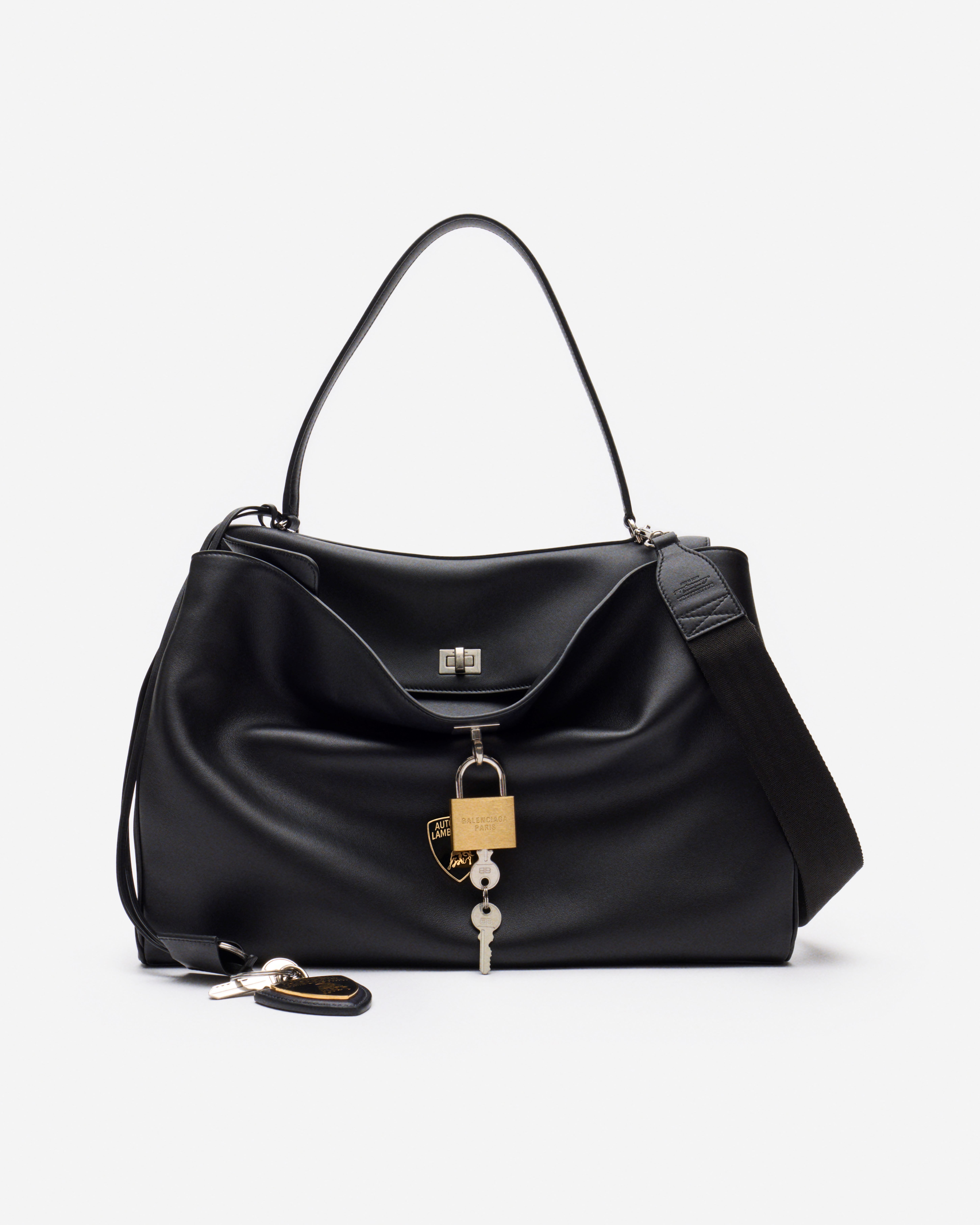 コラボ BALENCIAGA × ランボルギーニ スモール ハンドバッグ バレンシアガ」と「アウトモビリ・ランボルギーニ」が初の