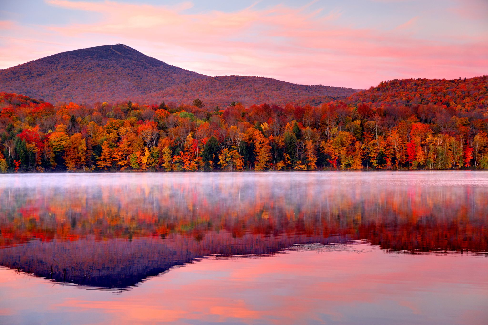 The 12 Most Beautiful Places To See Fall Foliage This Year According
