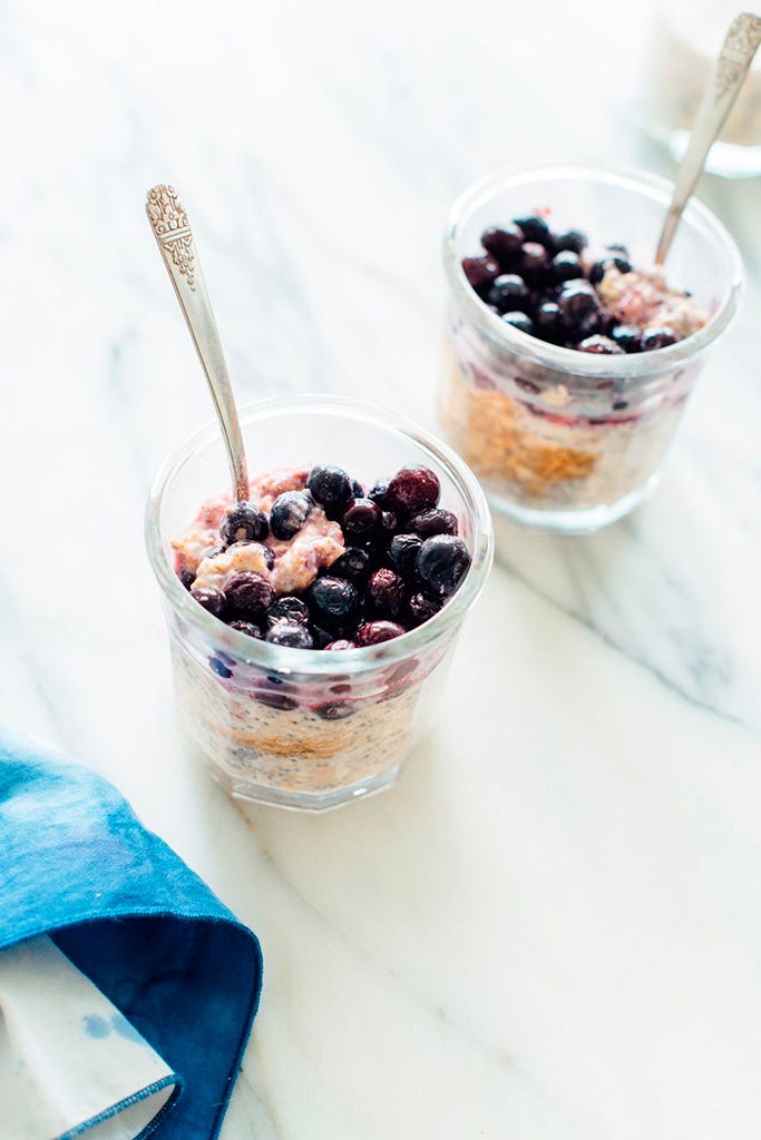 yogur de avena y mantequilla de cacahuete