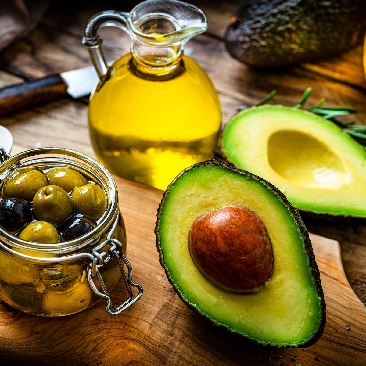 Avocado Vs. Olive Oil: Differences Between Avocado and Olive Oil