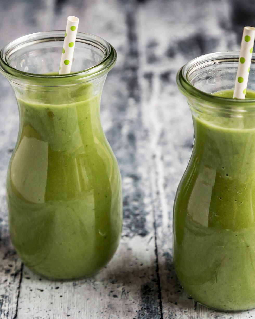 https://hips.hearstapps.com/hmg-prod/images/avocado-smoothie-green-smoothie-with-cucumber-apple-royalty-free-image-1657807939.jpg?crop=0.53333xw:1xh;center,top&resize=980:*
