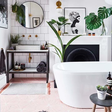 Cuarto de baño en blanco y negro cuarto de baño en blanco y negro