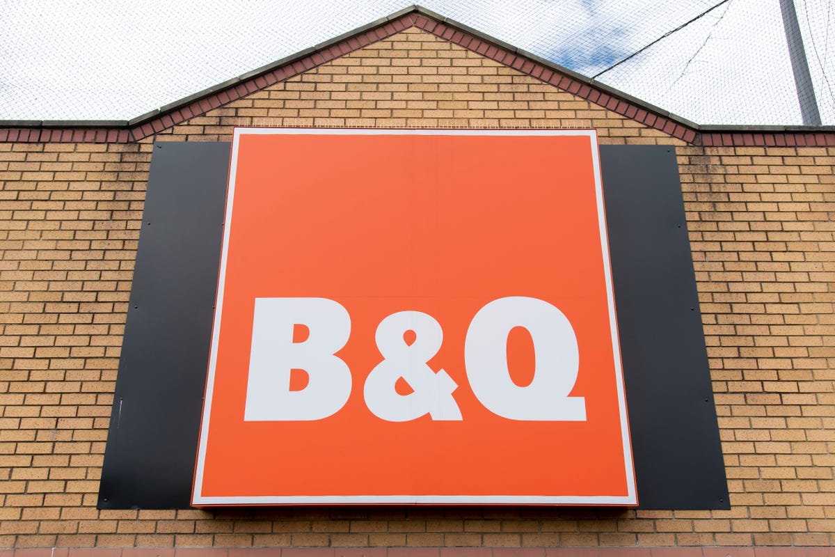 How To Win A Free Real Christmas Tree From B&Q