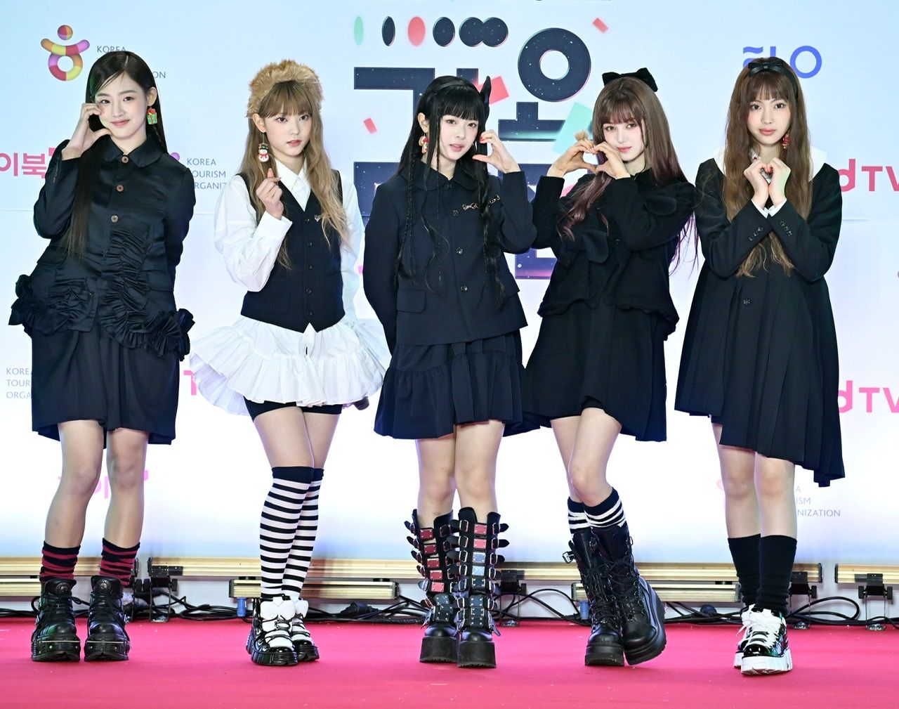 NewJeans ニュージーンズ ハニ サノクトレカ-