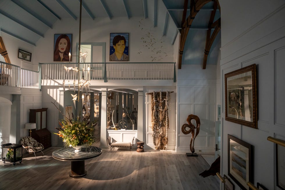 sirens netflix house