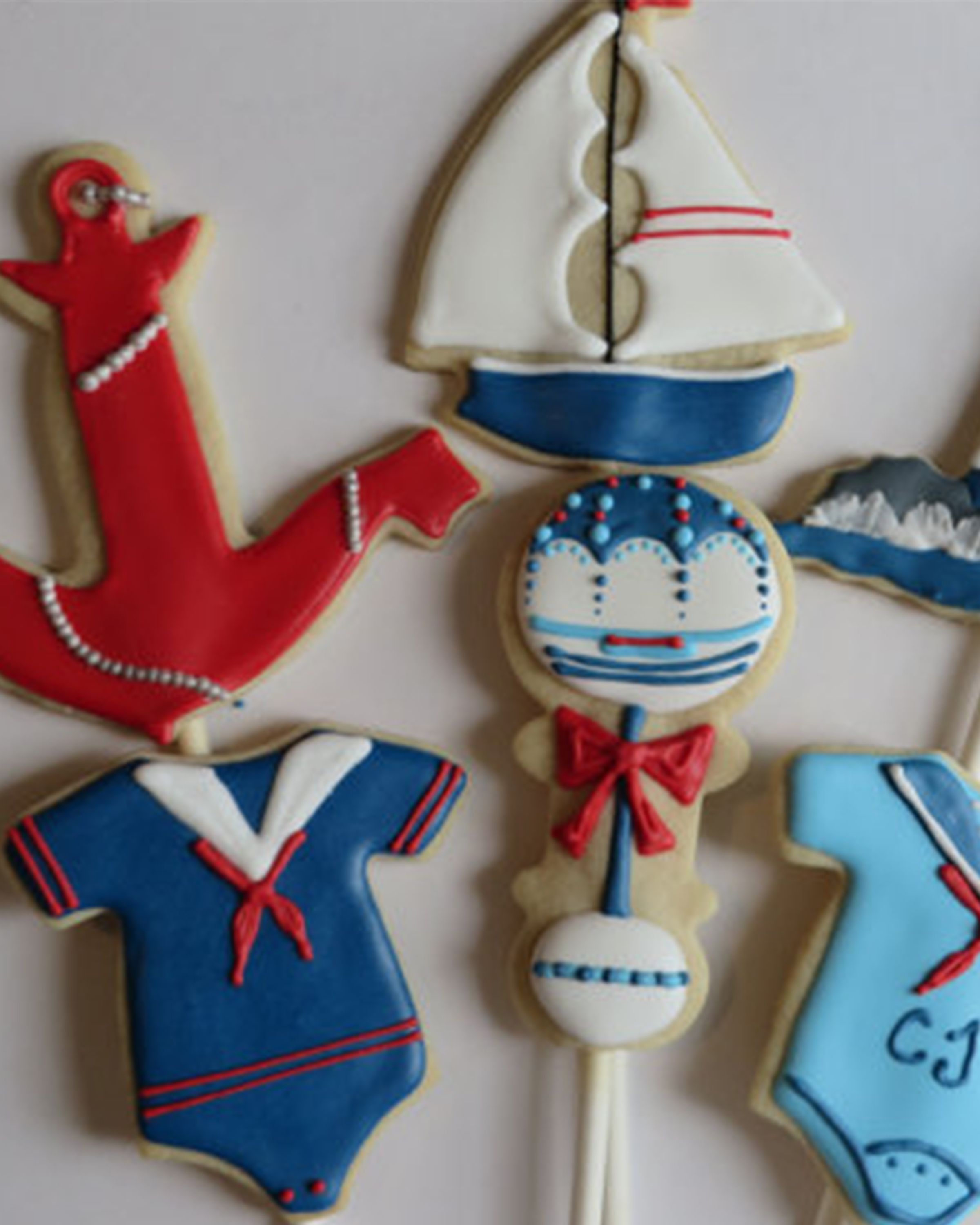 16 Best Nautical Baby Shower Ideas - Sailor-Themed Shower Decorations