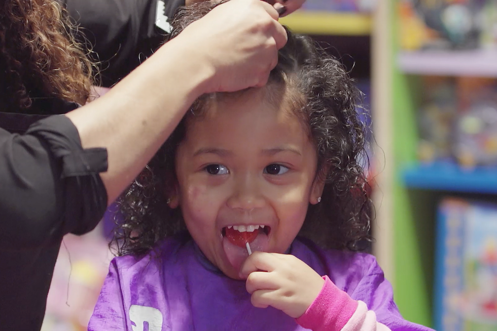 How to Make Your Baby's First Haircut as Painless as Possible - Baby's First Haircut Tips How to Make Your Baby's First Haircut as Painless as Possible - Baby's First Haircut Tips