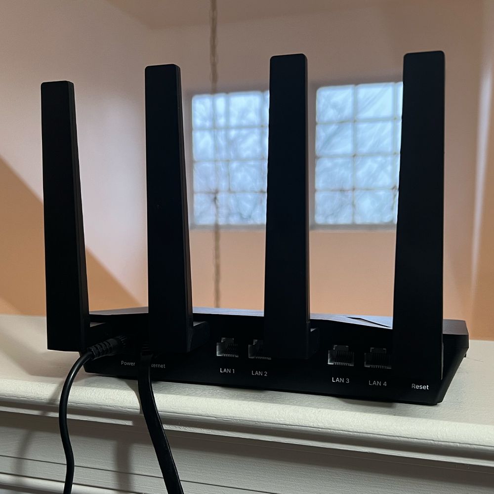 پشت روتر expressvpn