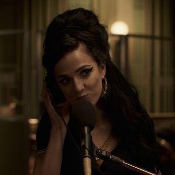 marisa abela stars as amy winehouse in director sam taylor johnson's back to black, a focus features release credit courtesy of focus features