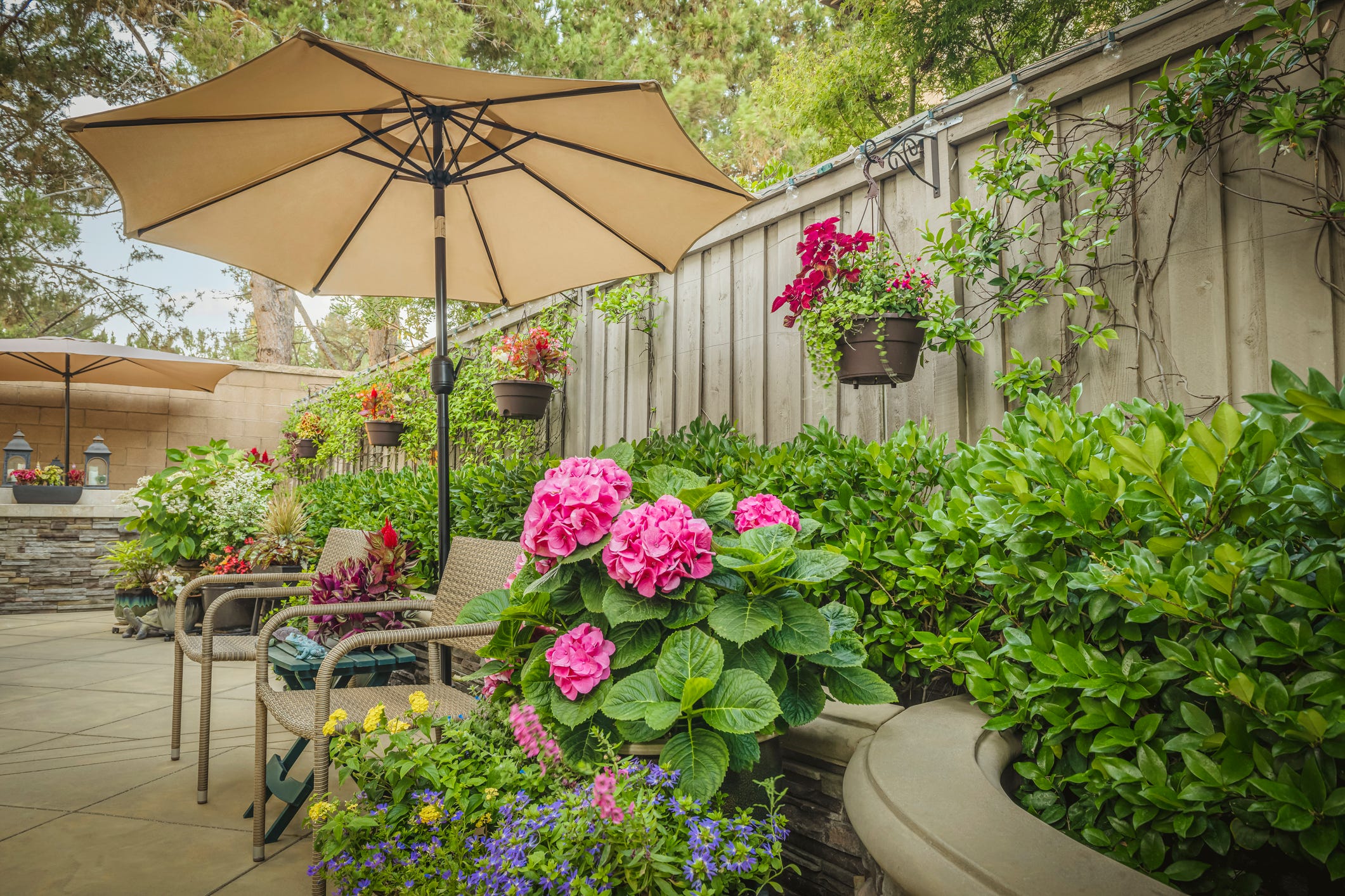 18 Backyard Shade Ideas to Cool Down Without Sacrificing Style
