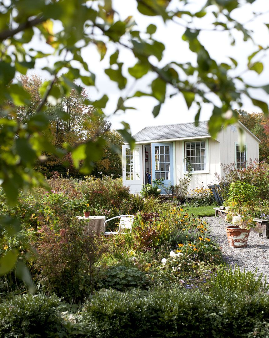 19 Stunning Outdoor Living Room Ideas