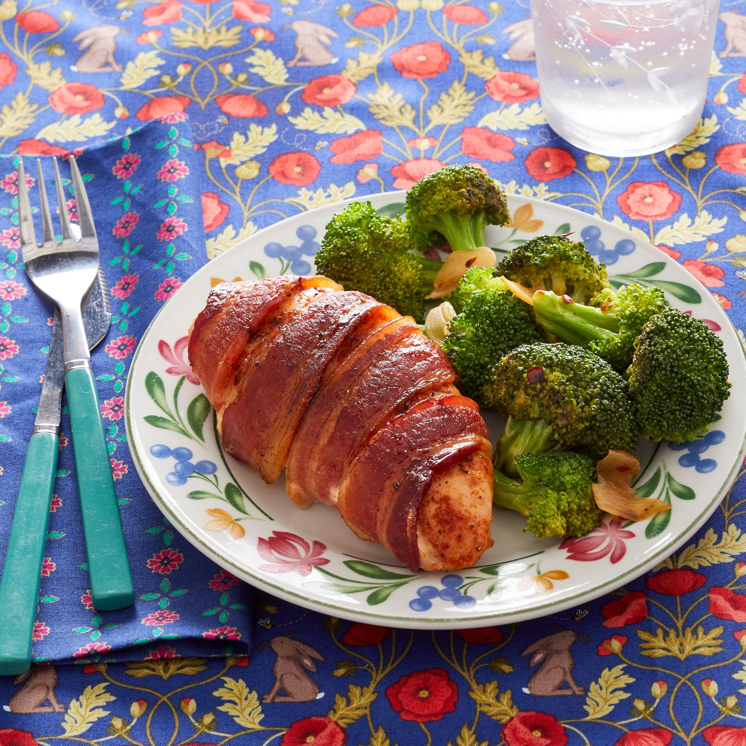 Bacon wrapped chicken discount breast instant pot