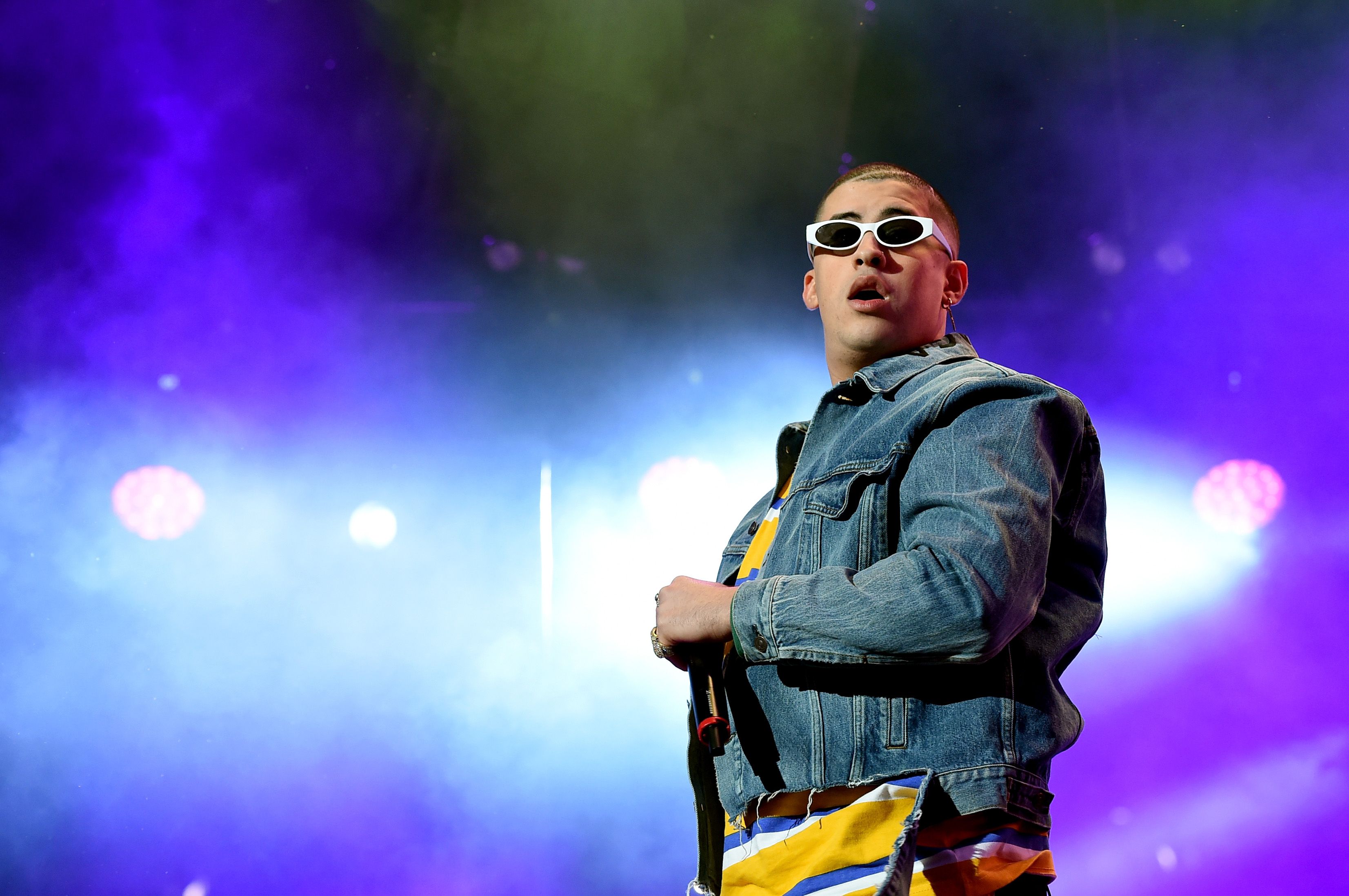 Bad Bunny sale borracho en un directo de Instagram