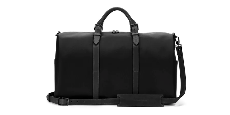 Bag, Handbag, Black, Leather, Product, Fashion accessory, Briefcase, Business bag, Baggage, Luggage and bags, 