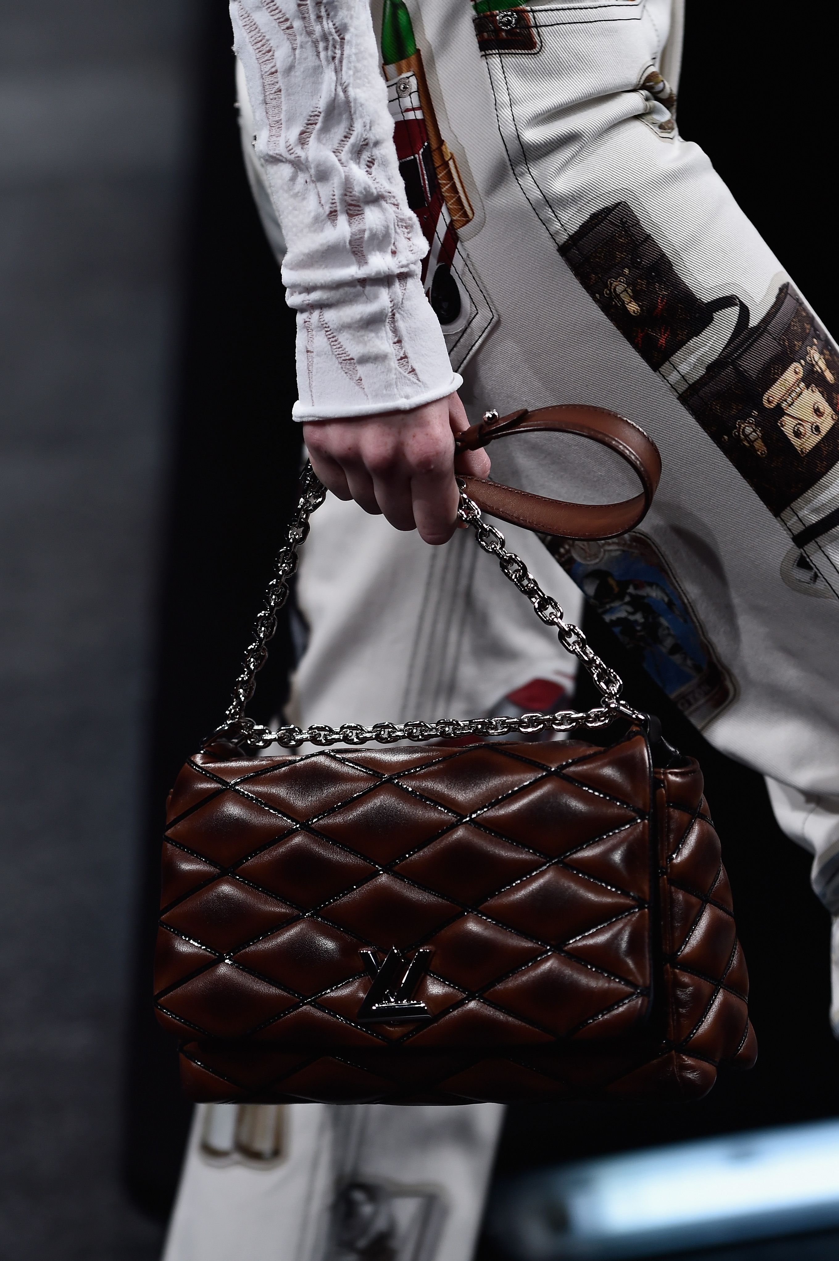 Louis Vuitton presenta su nueva cartera GO-14: una fusión de