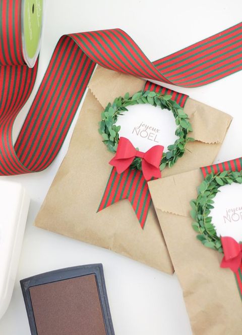 diy wreath bag gift wrap idea