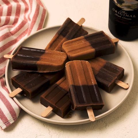 boozy popsicles made with baileys and chocolate