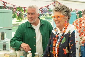 bake off week 4 paul hollywood and prue leith