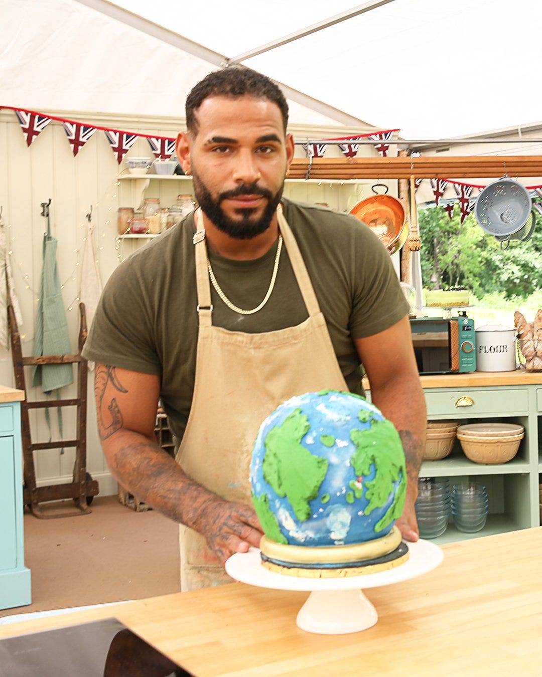 How to get Bake Off star Sandro Farmhouse's new book