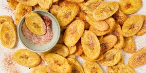 baked plantain chips with spicy cinnamon sugar