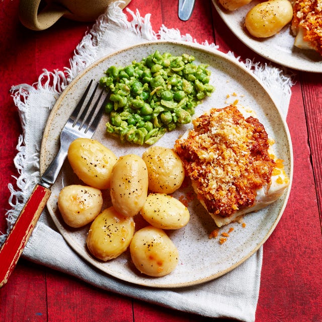 baked red pesto cod with crushed peas