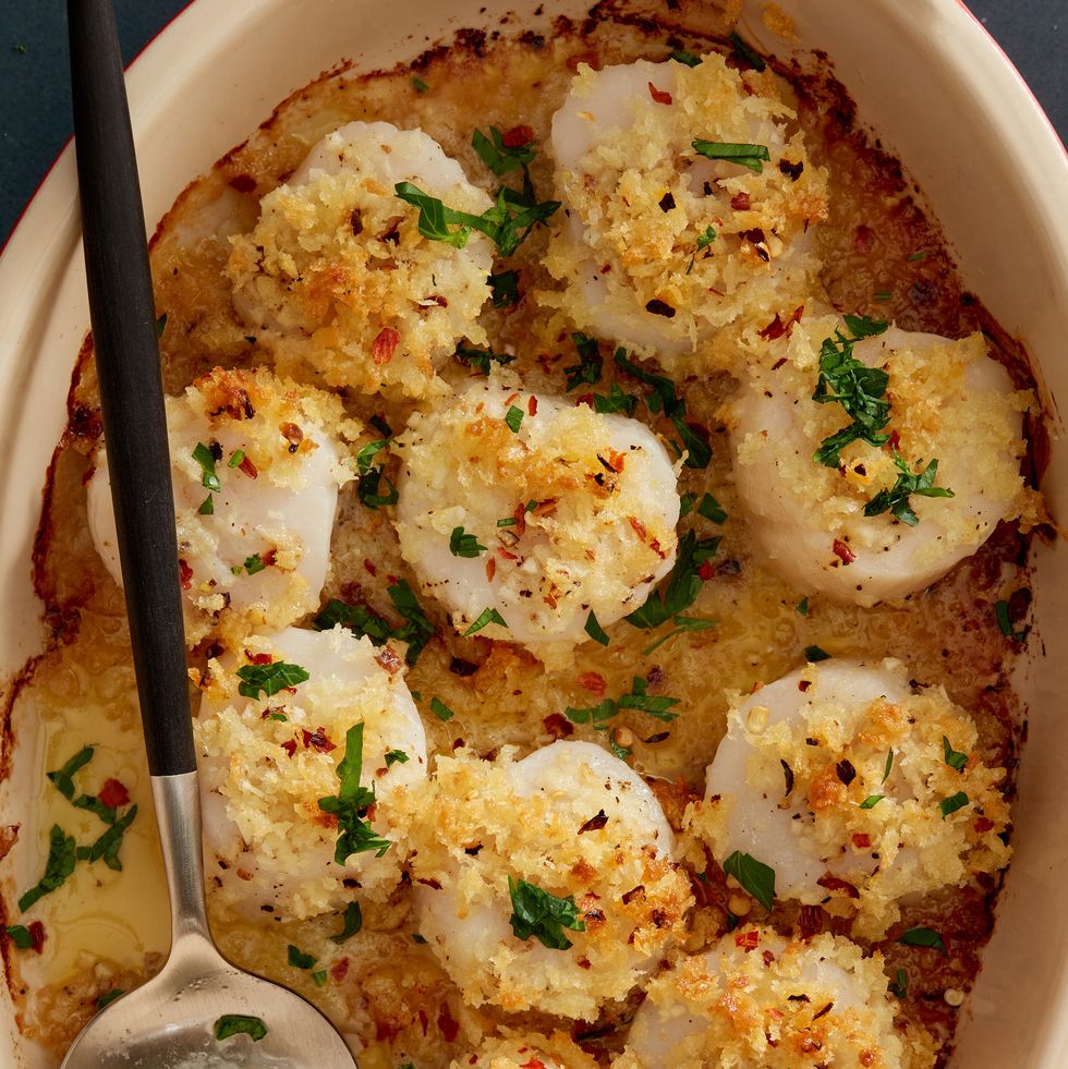 buttery baked scallops with panko topping