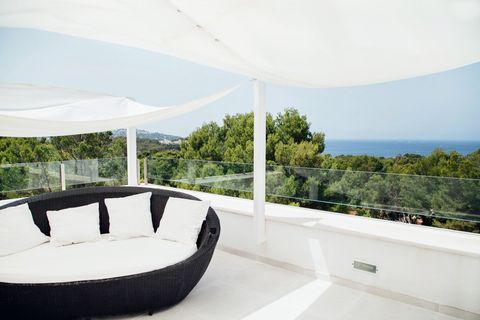 balcony with daybed and overhead cover