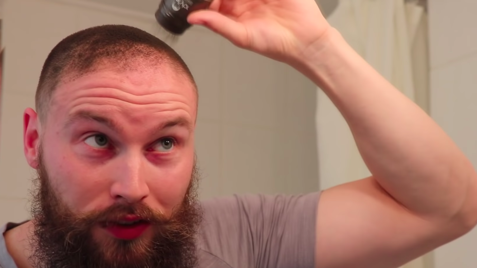 How to apply hair fibers to hairline