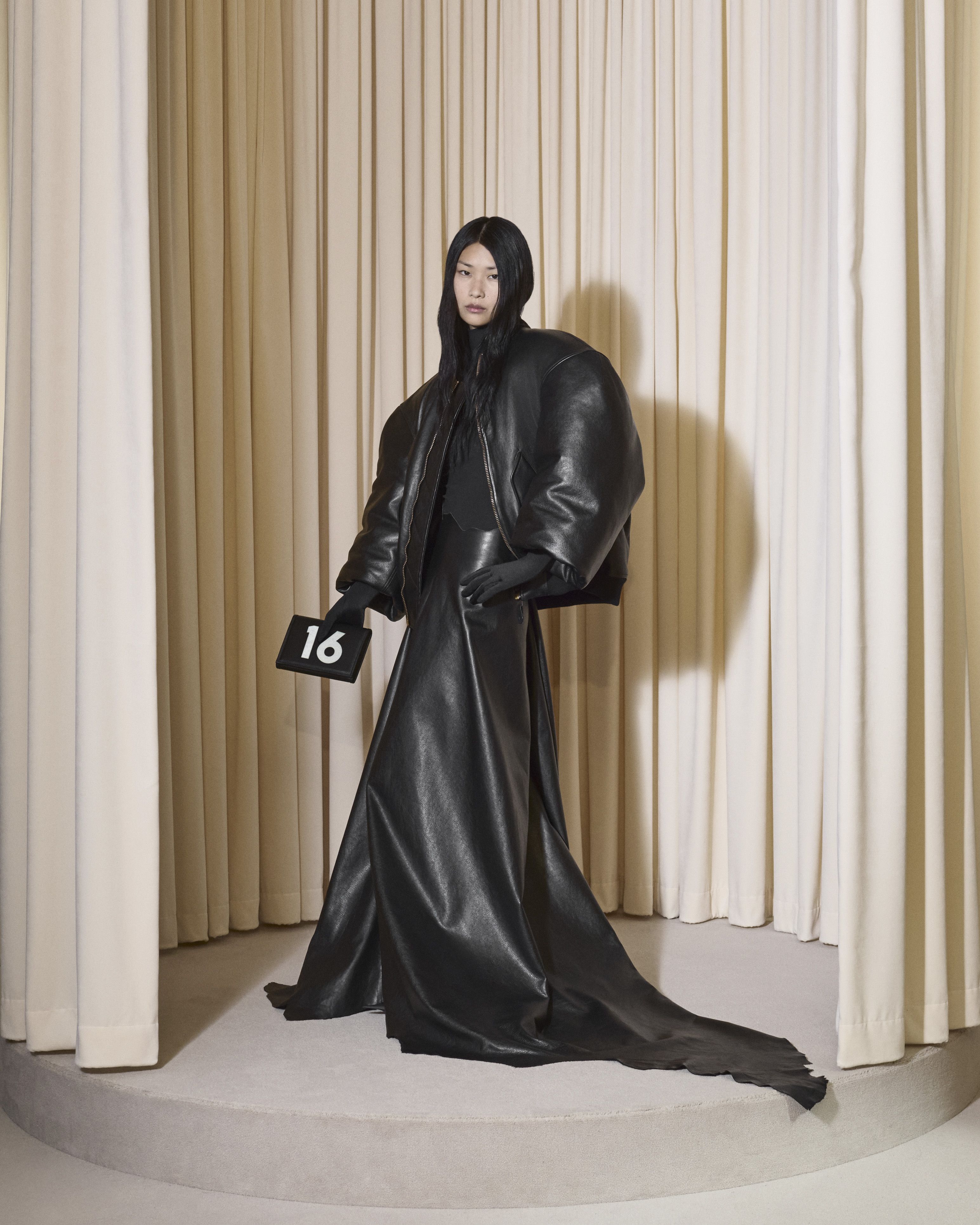 balenciaga-hc-po-f24-016-