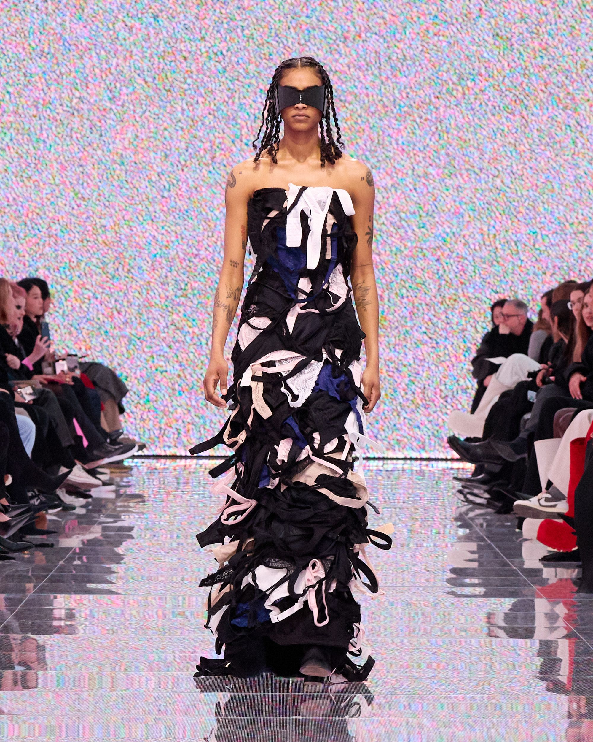 バレンシアガ(BALENCIAGA) 2024-25秋冬コレクション バレンシアガ(BALENCIAGA) 2024-25秋冬コレクション