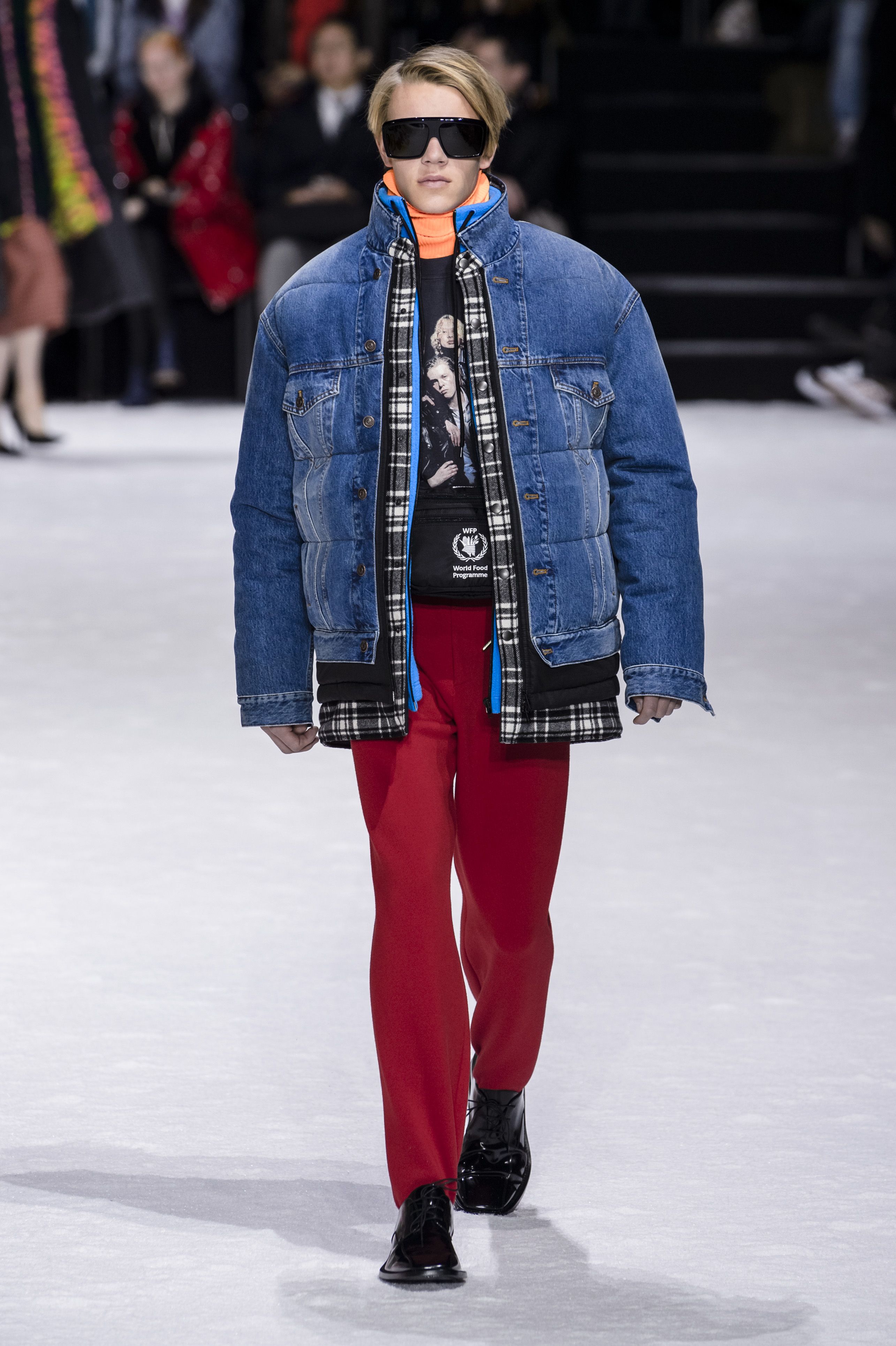 Gvasalia Tackles Censorship in FW19 Vetements Presentation — The Avenue  Magazine.