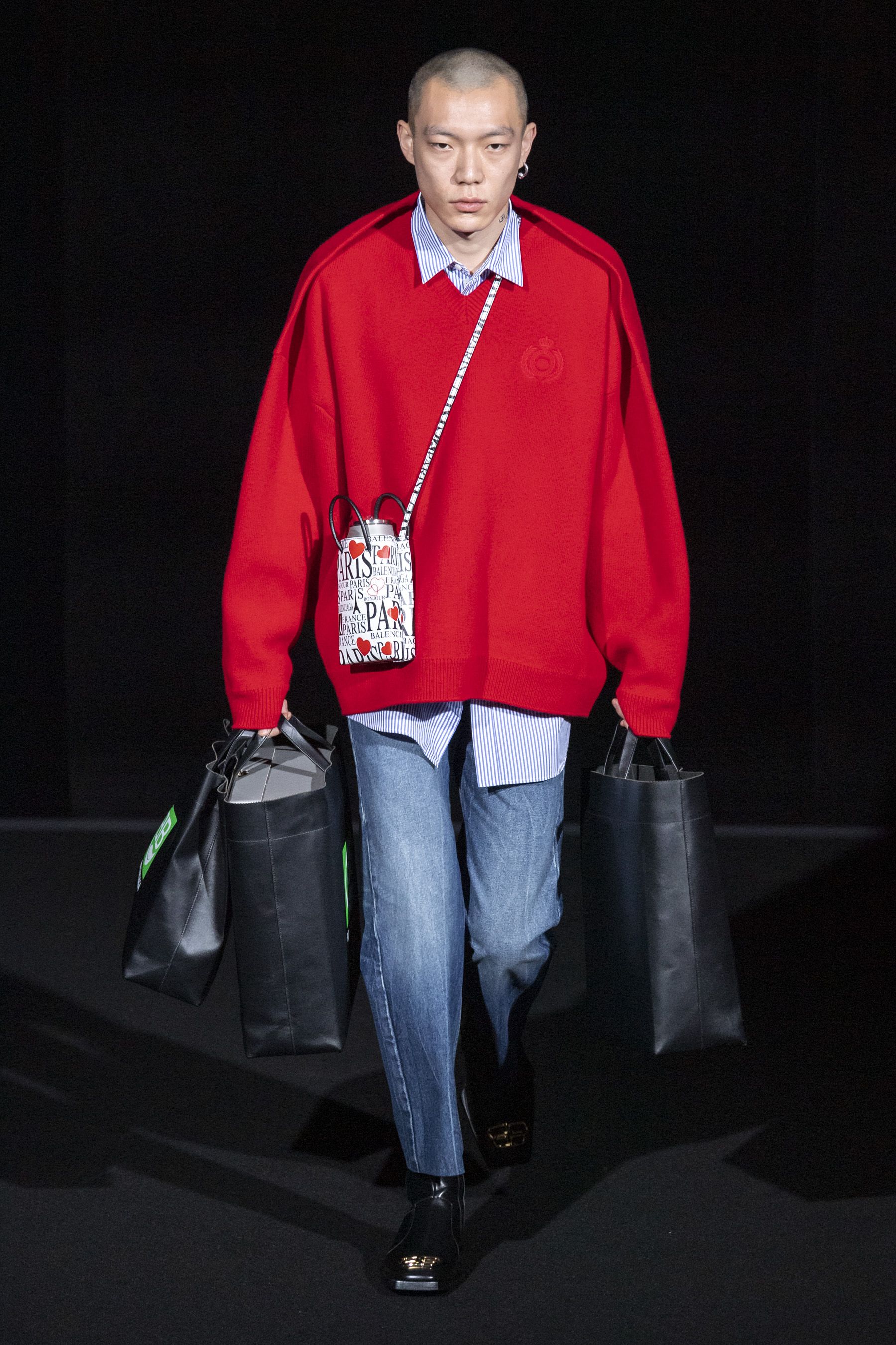 バレンシアガ」(BALENCIAGA)|2019秋冬NY、ロンドン、ミラノ バレンシアガ」(BALENCIAGA)|2019秋冬NY、ロンドン、ミラノ